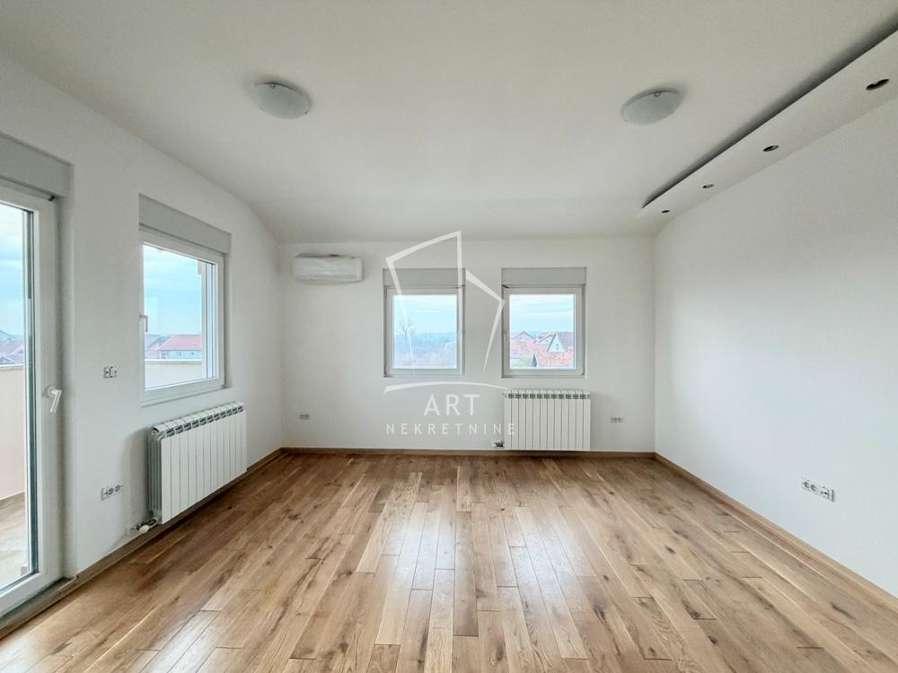 Stan na prodaju u Beogradu, Borča, jednoiposoban, 45m2, cena 118800 evra