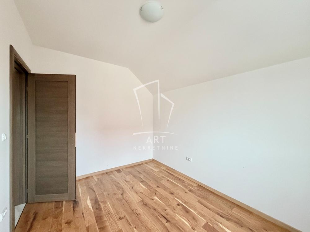 Stan na prodaju u Beogradu, Borča, jednoiposoban, 45m2, cena 118800 evra