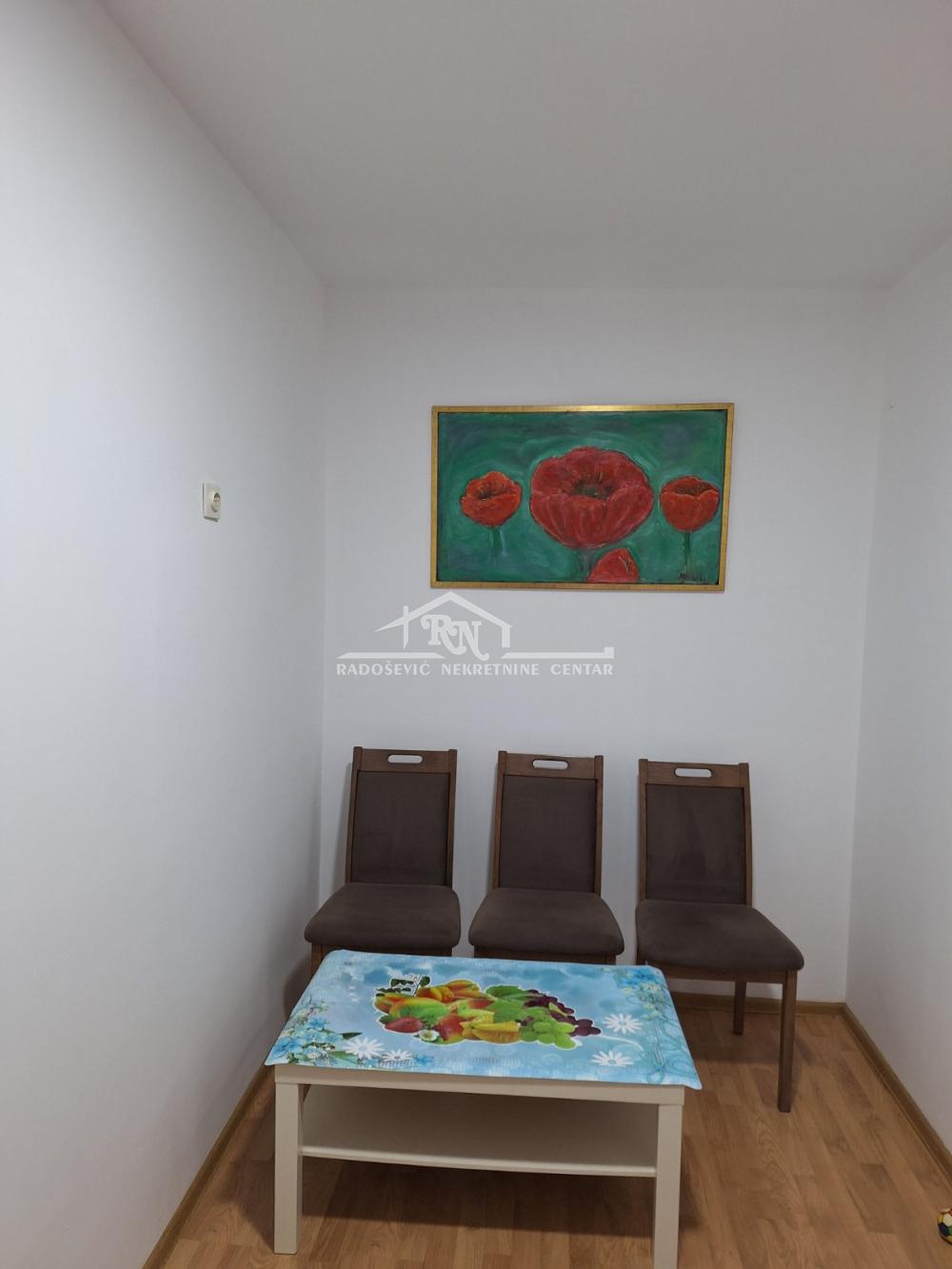 Stan na prodaju u Beogradu, Kaluđerica, jednoiposoban, 38m2, cena 66000 evra