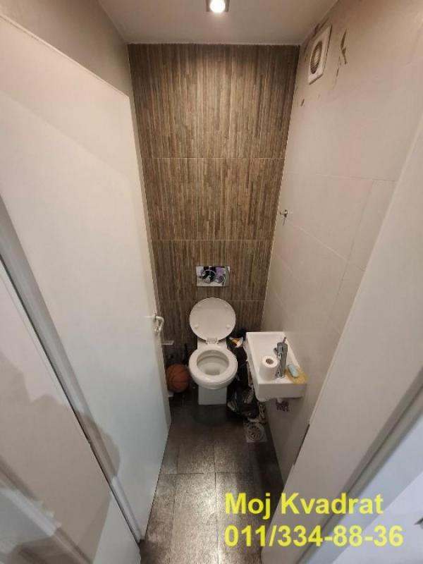 Stan na prodaju u Beogradu, Čukarica, trosoban, 84m2, cena 235000 evra