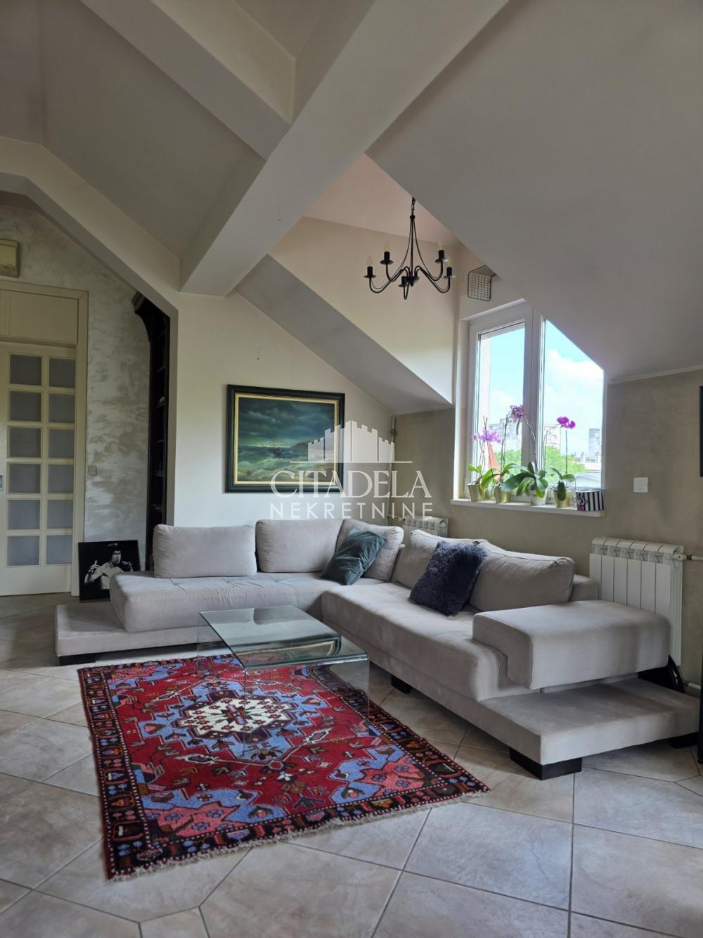 Stan na prodaju u Beogradu, Voždovac, cetvorosoban, 138m2, cena 455400 evra