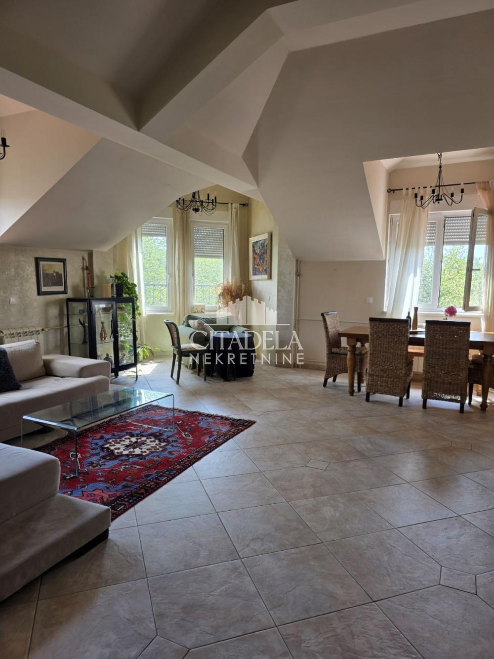 Stan na prodaju u Beogradu, Voždovac, cetvorosoban, 138m2, cena 455400 evra