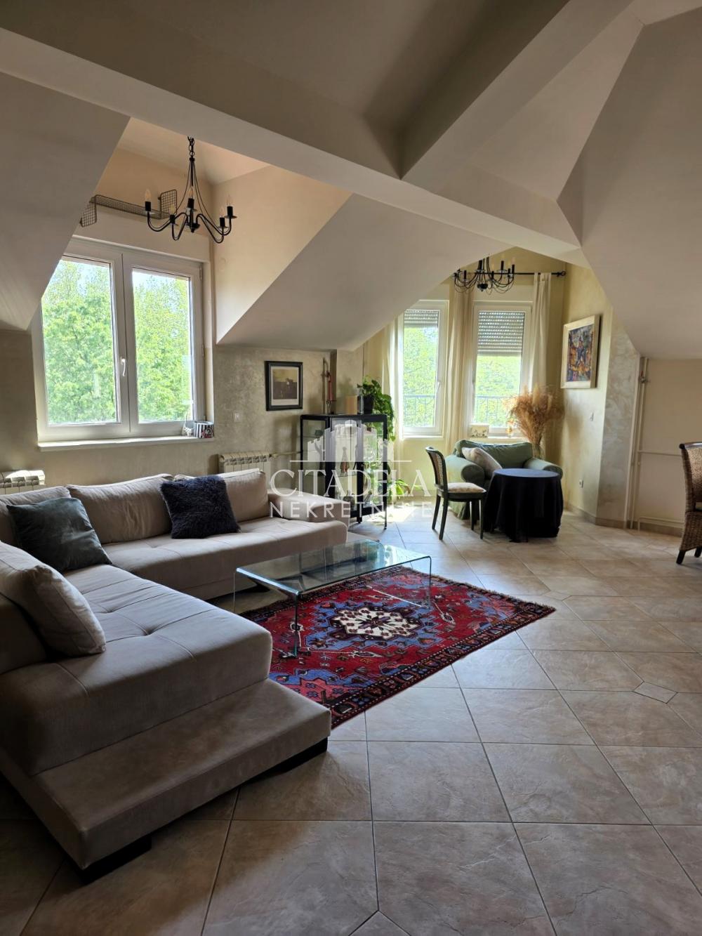 Stan na prodaju u Beogradu, Voždovac, cetvorosoban, 138m2, cena 455400 evra