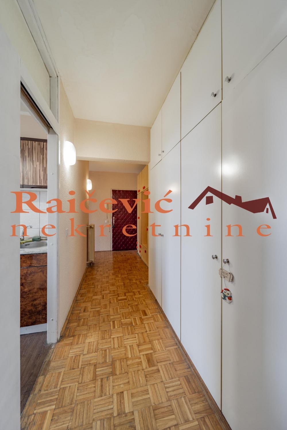 Stan na prodaju u Beogradu, Novi Beograd blok 61, dvosoban, 67m2, cena 205000 evra