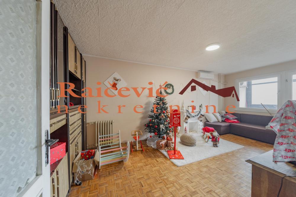 Stan na prodaju u Beogradu, Novi Beograd blok 61, dvosoban, 67m2, cena 205000 evra