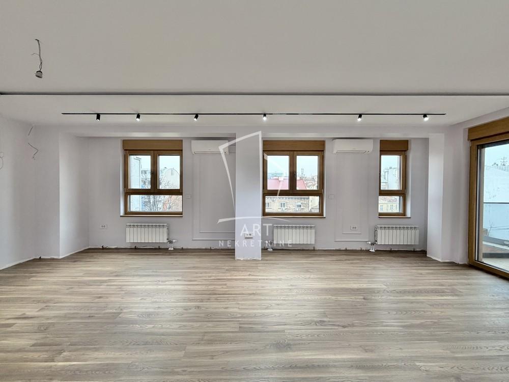 Stan na prodaju u Beogradu, Kalenić pijaca, cetvorosoban, 141m2, cena 640000 evra