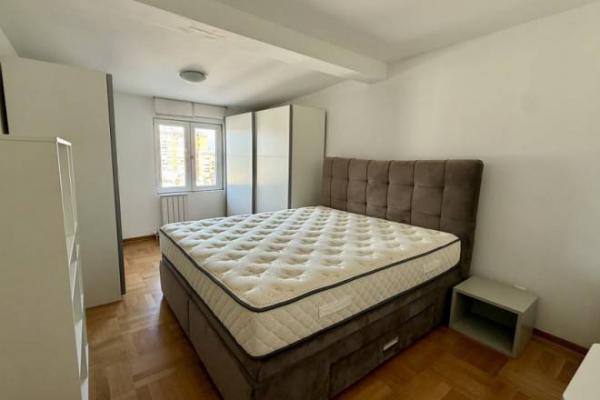 Stan na prodaju u Beogradu, Palilula, dvosoban, 53m2, cena 183000 evra