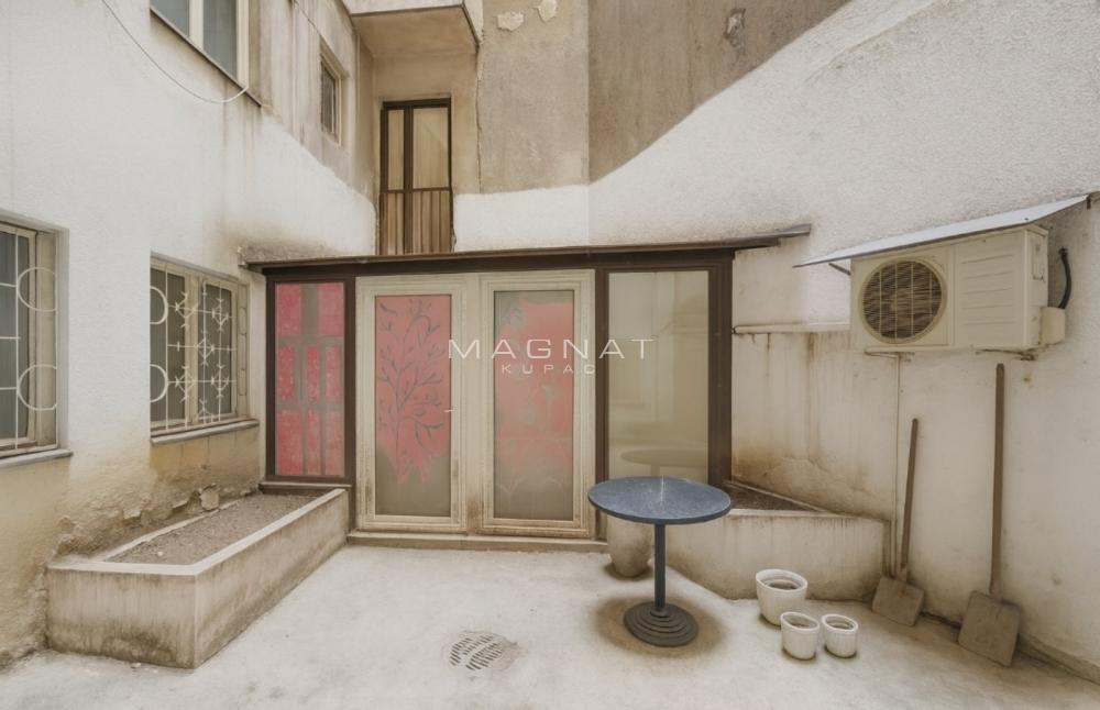 Stan na prodaju u Beogradu, Stari grad, dvoiposoban, 50m2, cena 129000 evra