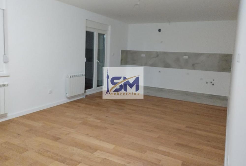 Stan na prodaju u Beogradu, Čukarica, trosoban, 117m2, cena 121700 evra