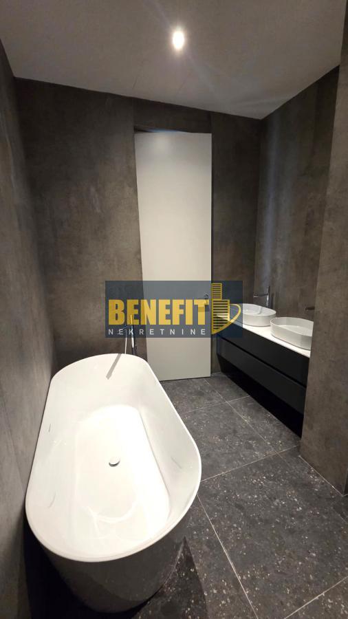 Stan na prodaju u Beogradu, Dedinje, 338m2, cena 1350000 evra