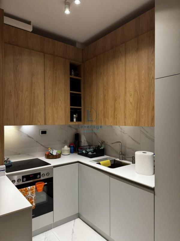 Stan na prodaju u Beogradu, Cvetkova pijaca, trosoban, 75m2, cena 270000 evra