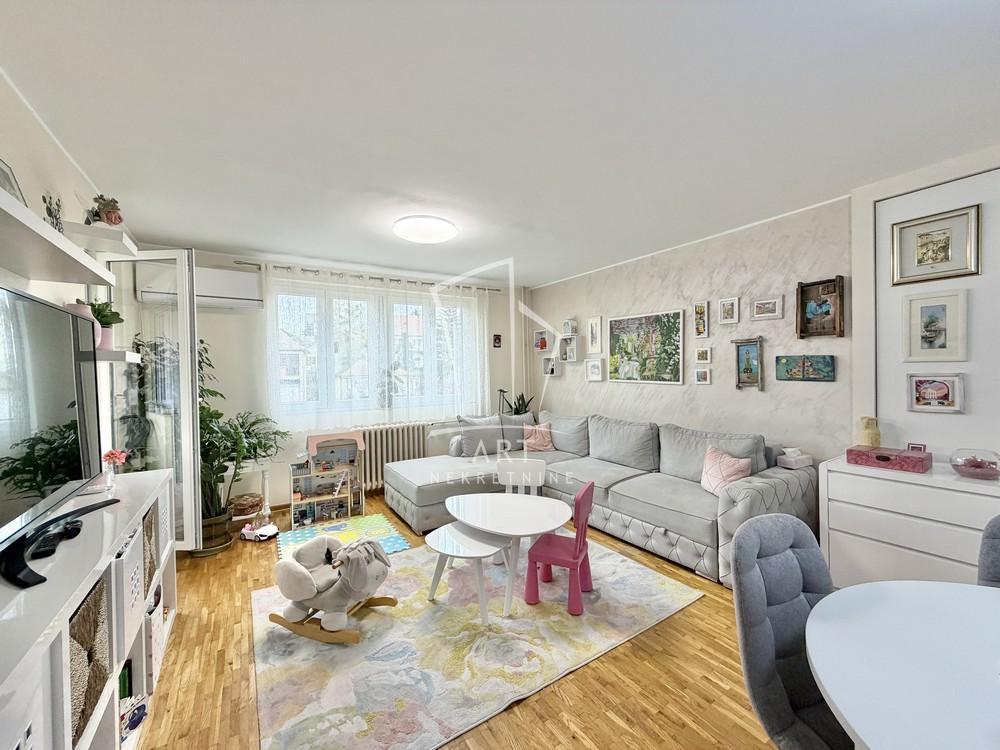 Stan na prodaju u Beogradu, dvoiposoban, 59m2, cena 99500 evra