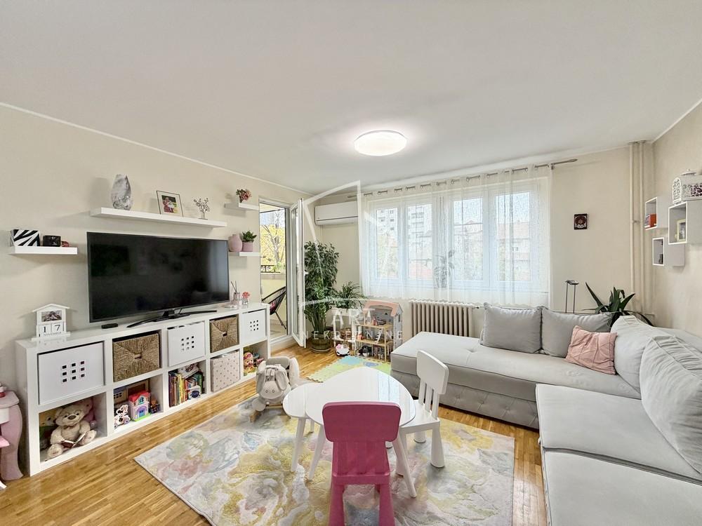 Stan na prodaju u Beogradu, dvoiposoban, 59m2, cena 99500 evra