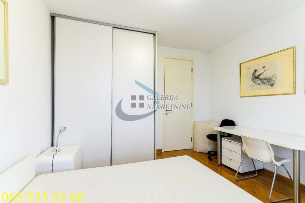 Stan na prodaju u Beogradu, Novi Beograd, dvosoban, 56m2, cena 229000 evra