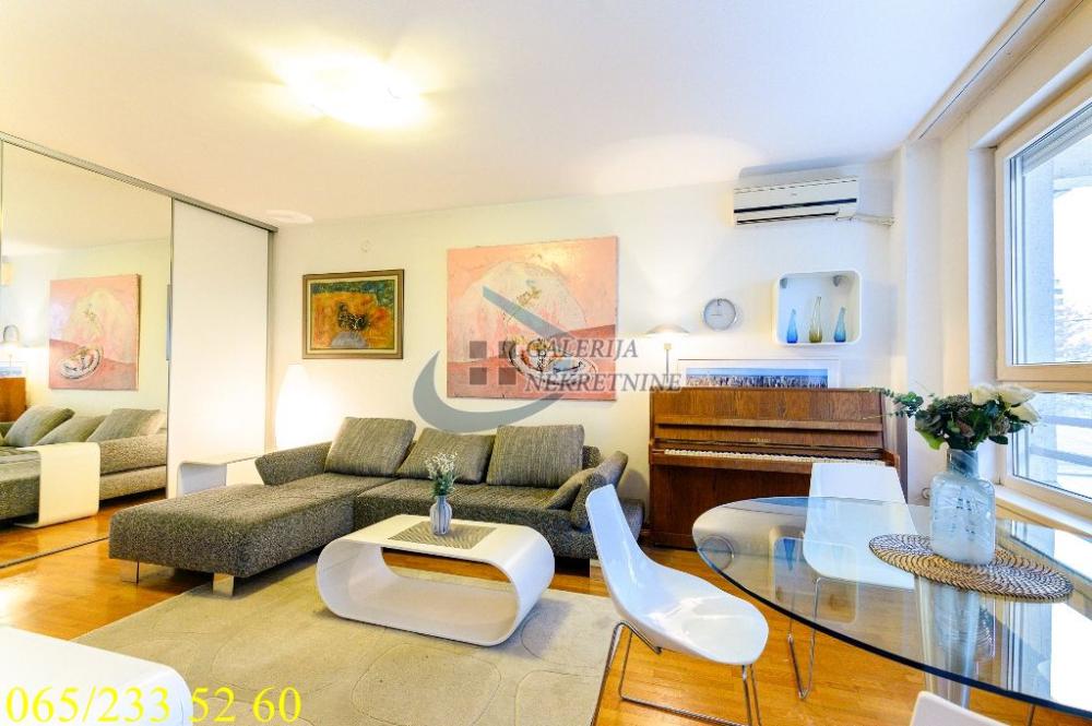 Stan na prodaju u Beogradu, Novi Beograd, dvosoban, 56m2, cena 229000 evra