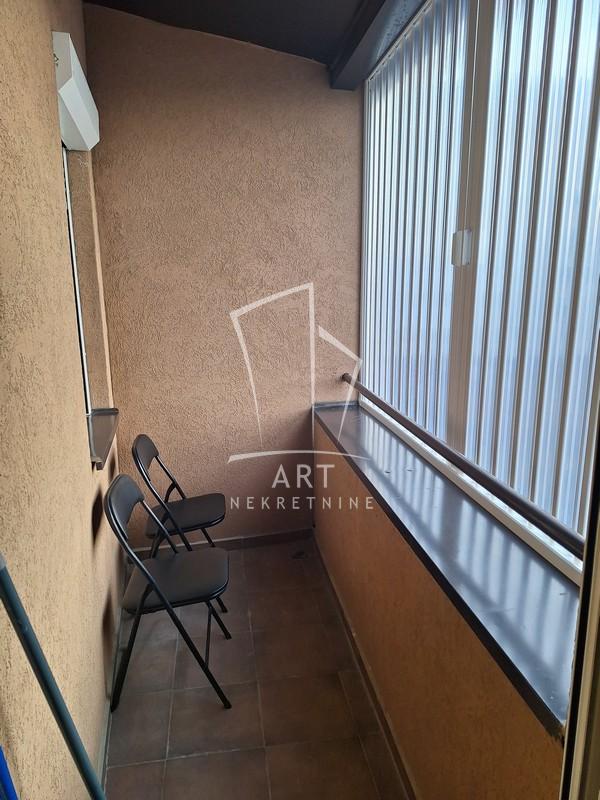 Stan na prodaju u Beogradu, Zvezdara, jednoiposoban, 48m2, cena 130000 evra