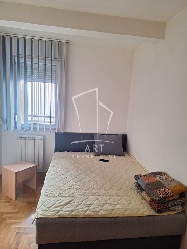 Stan na prodaju u Beogradu, Zvezdara, jednoiposoban, 48m2, cena 130000 evra