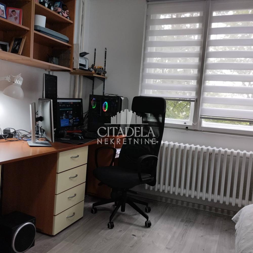 Stan na prodaju u Beogradu, Čukarica, dvoiposoban, 56m2, cena 150000 evra