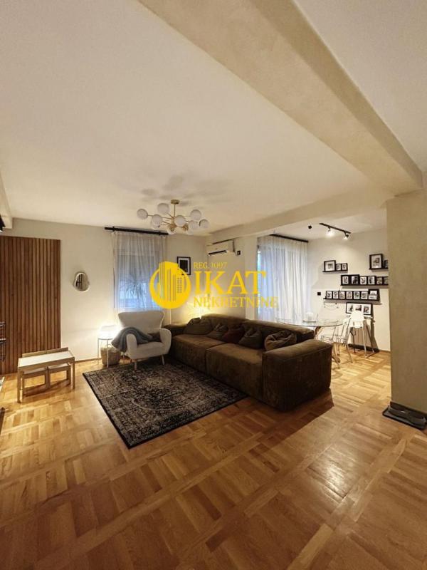 Stan na prodaju u Beogradu, Vračar, dvoiposoban, 74m2, cena 265000 evra