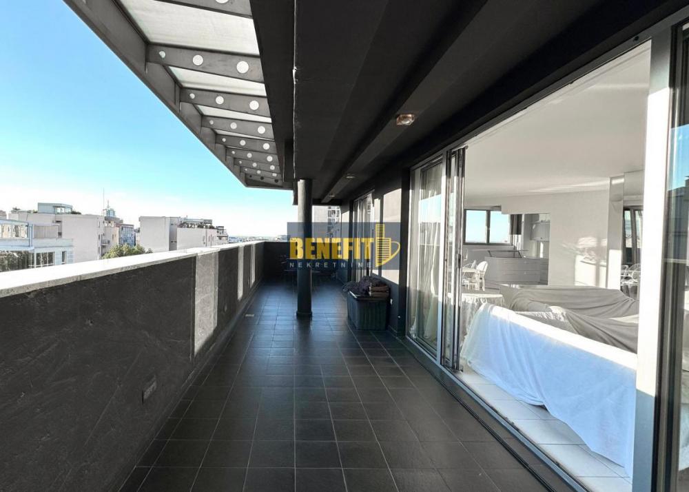 Stan na prodaju u Beogradu, Tašmajdan, cetvorosoban, 244m2, cena 900000 evra