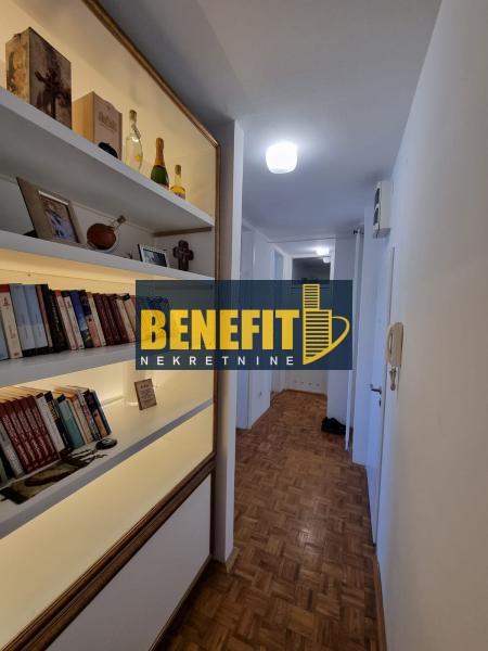 Stan na prodaju u Beogradu, Bežanijska kosa, dvosoban, 61m2, cena 159000 evra