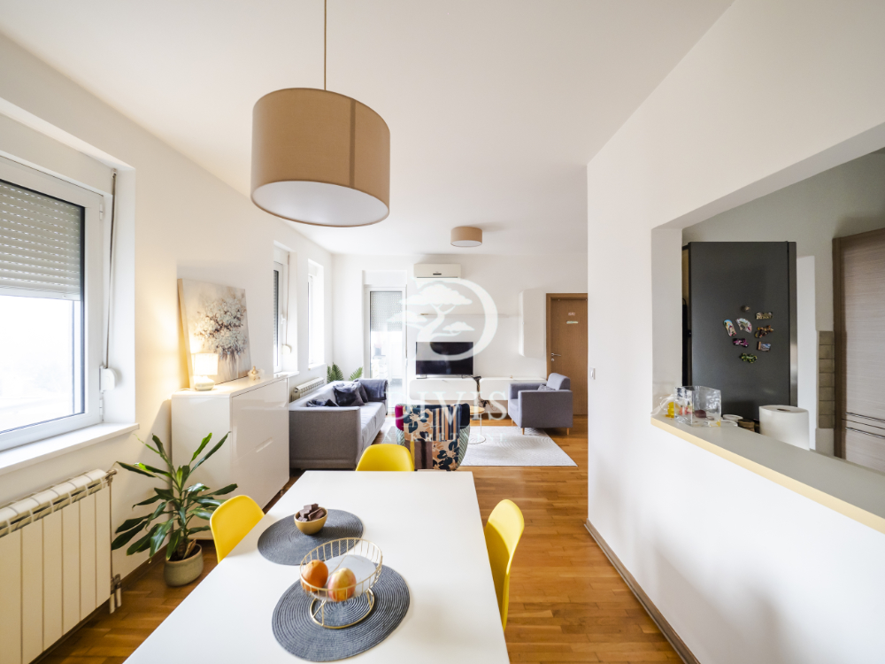 Stan na prodaju u Beogradu, Voždovac,Autokomanda, trosoban, 70m2, cena 282000 evra