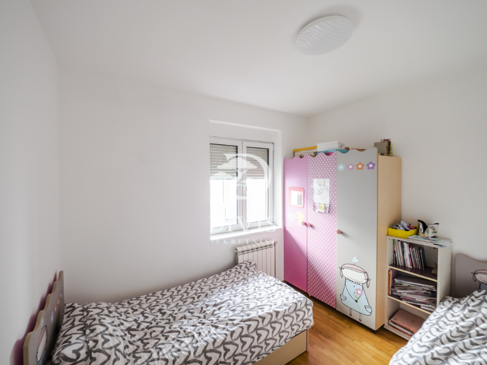 Stan na prodaju u Beogradu, Voždovac,Autokomanda, trosoban, 70m2, cena 282000 evra