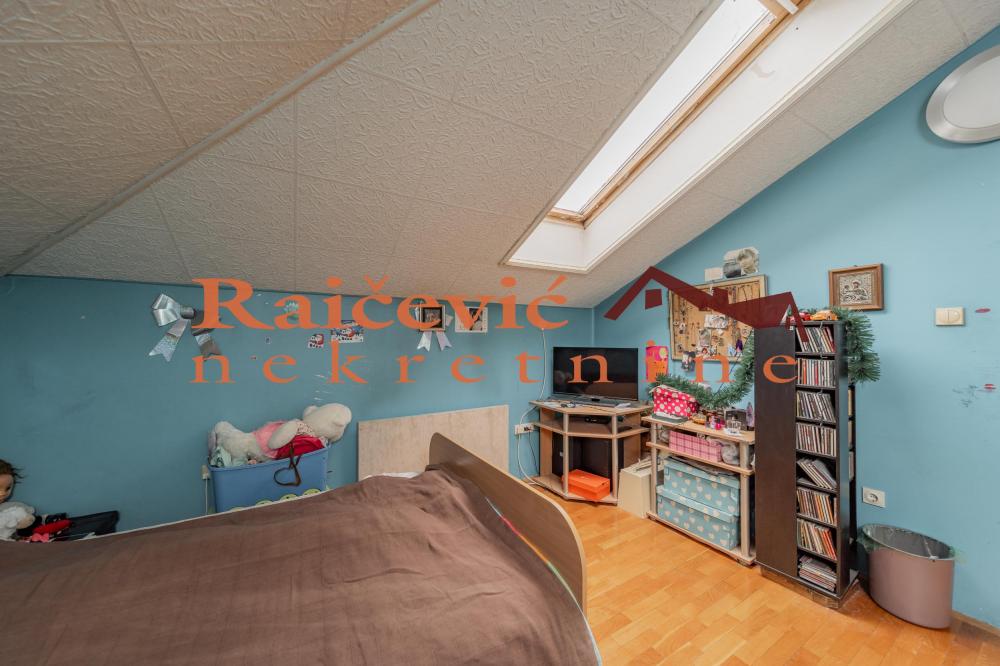 Stan na prodaju u Beogradu, Profesorska kolonija, cetvorosoban, 160m2, cena 300000 evra