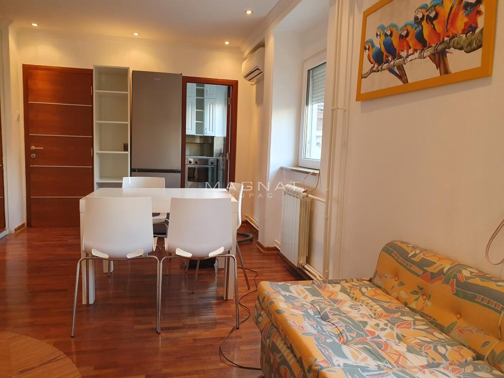 Stan na prodaju u Beogradu, Stari grad, jednoiposoban, 37m2, cena 240000 evra