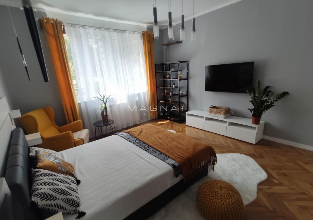 Stan na prodaju u Beogradu, Stari grad, dvosoban, 48m2, cena 330000 evra