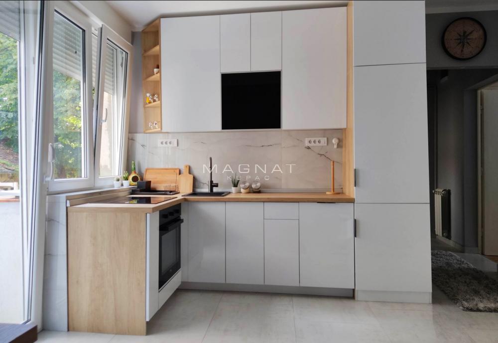 Stan na prodaju u Beogradu, Stari grad, dvosoban, 48m2, cena 330000 evra