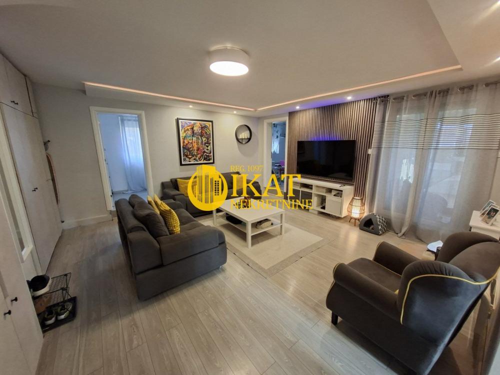 Stan na prodaju u Beogradu, Voždovac, trosoban, 90m2, cena 230000 evra