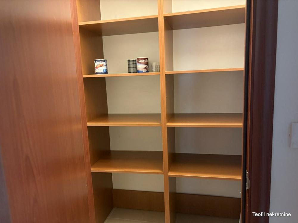 Stan na prodaju u Beogradu, Pašino brdo, dvosoban, 69m2, cena 230000 evra