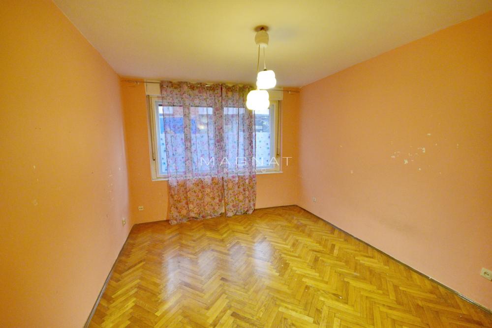 Stan na prodaju u Beogradu, Vračar, trosoban, 65m2, cena 229000 evra