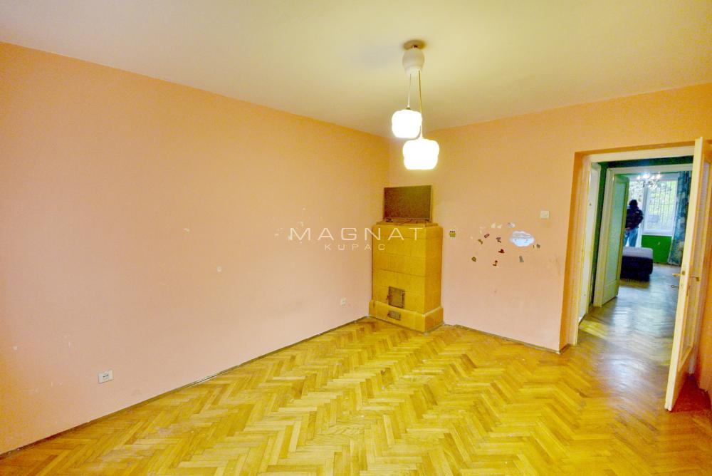 Stan na prodaju u Beogradu, Vračar, trosoban, 65m2, cena 229000 evra