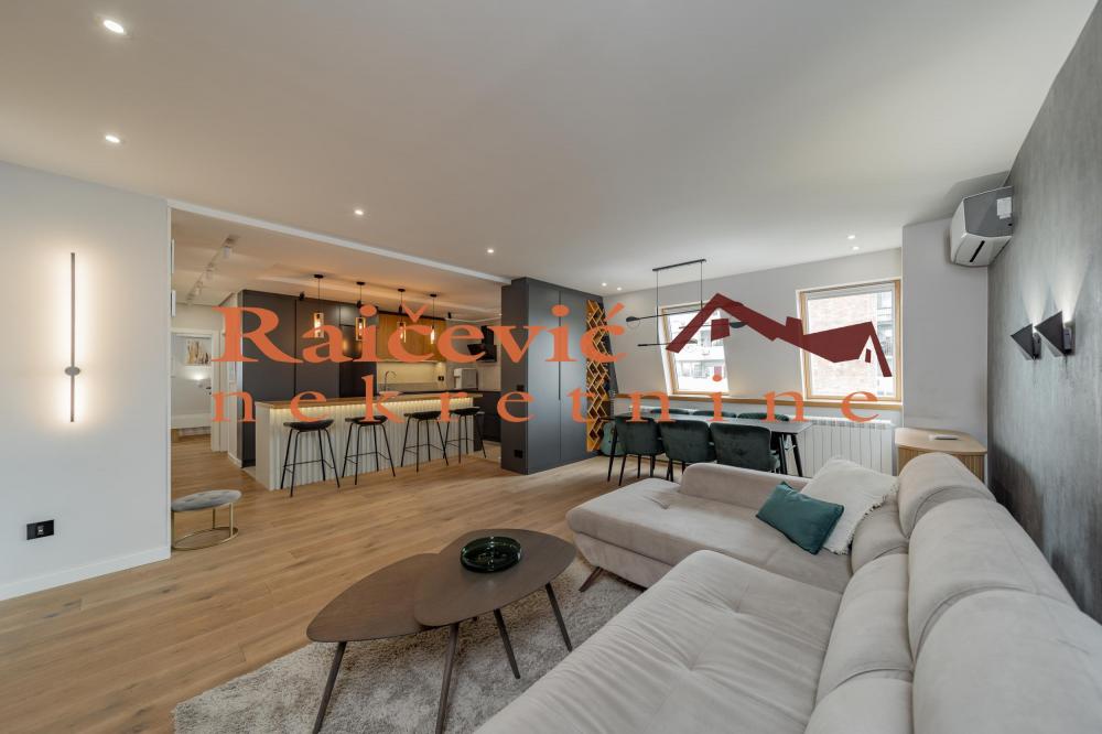 Stan na prodaju u Beogradu, Lion, trosoban, 74m2, cena 265000 evra