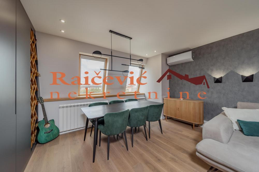 Stan na prodaju u Beogradu, Lion, trosoban, 74m2, cena 265000 evra