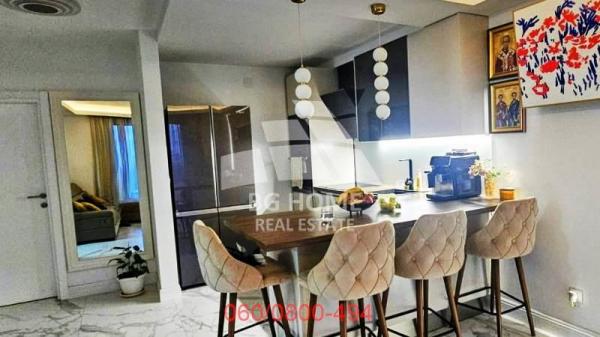 Stan na prodaju u Beogradu, Zemun, trosoban, 76m2, cena 228000 evra