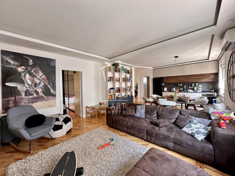 Stan na prodaju u Beogradu, Stari grad, 172m2, cena 565000 evra