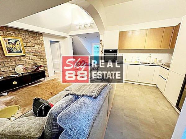 Stan na prodaju u Beogradu, Kalenić pijaca, trosoban, 76m2, cena 299000 evra