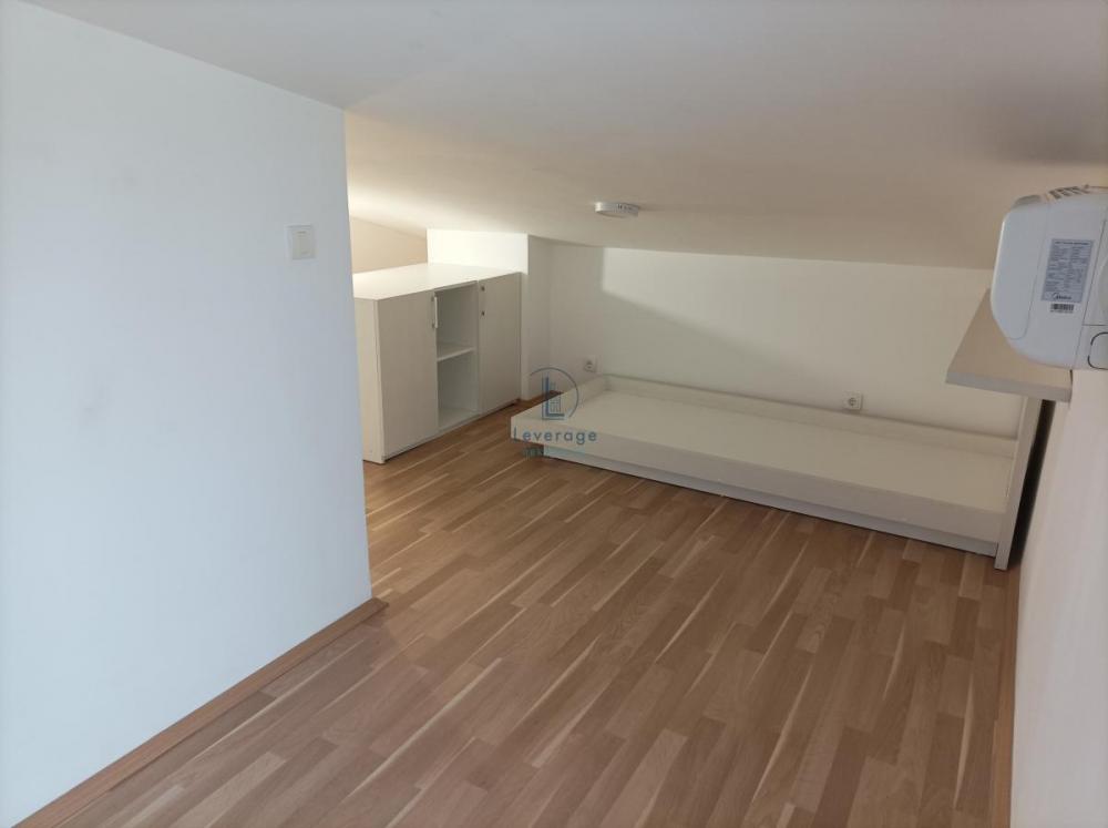 Stan na prodaju u Beogradu, Lion, trosoban, 84m2, cena 180000 evra