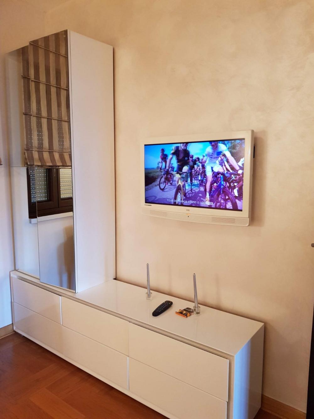 Stan na prodaju u Beogradu, Voždovac, trosoban, 75m2, cena 299000 evra