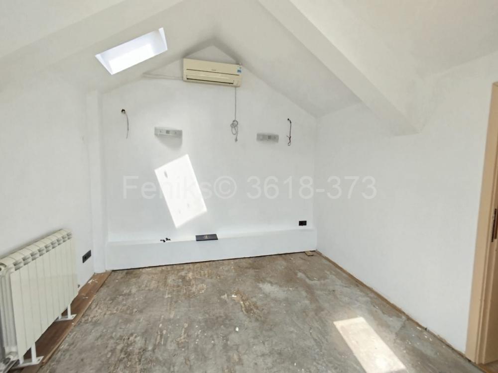 Stan na prodaju u Beogradu, Dedinje, cetvorosoban, 102m2, cena 229000 evra