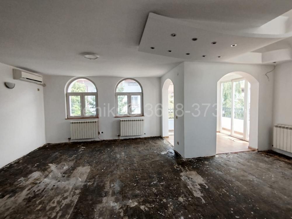 Stan na prodaju u Beogradu, Dedinje, cetvorosoban, 102m2, cena 229000 evra