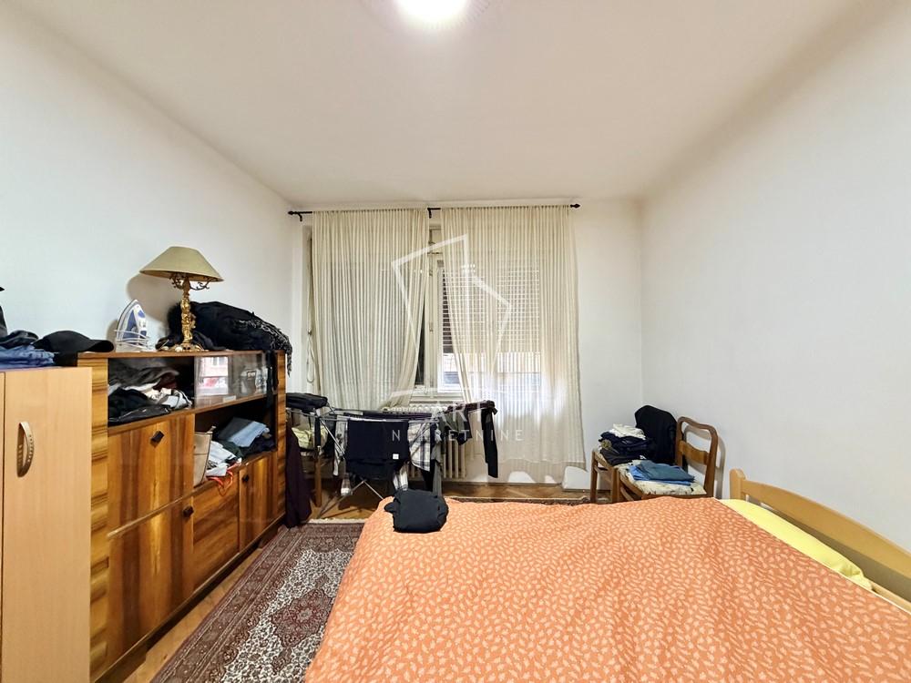 Stan na prodaju u Beogradu, Zemun, dvosoban, 61m2, cena 190000 evra