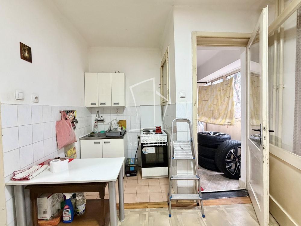 Stan na prodaju u Beogradu, Zemun, dvosoban, 61m2, cena 190000 evra