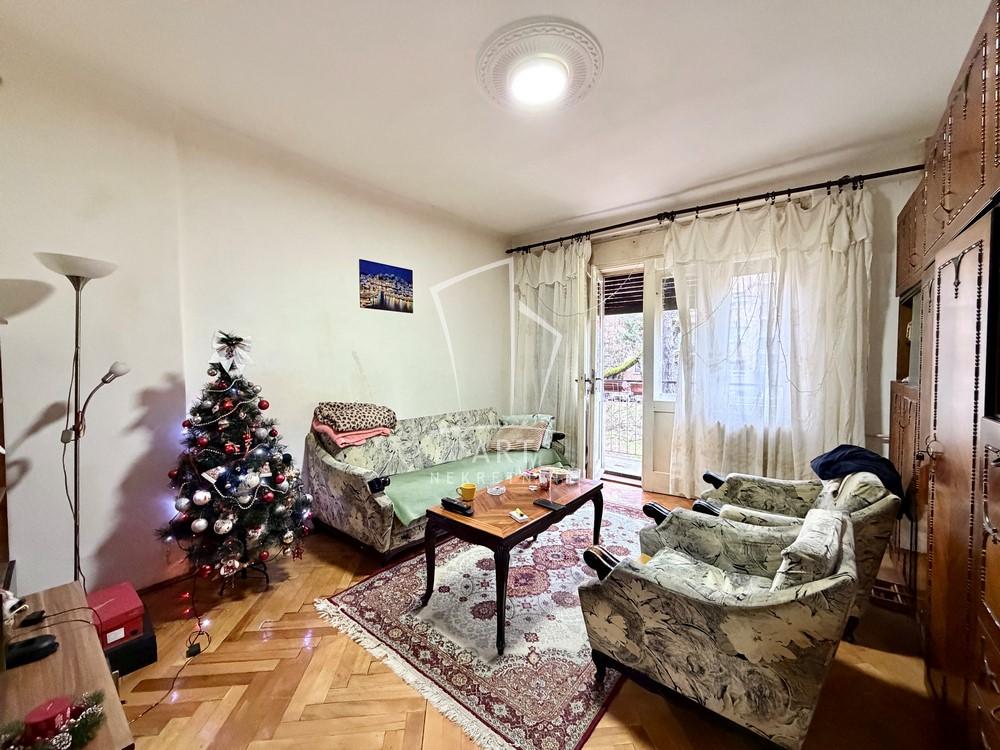 Stan na prodaju u Beogradu, Zemun, dvosoban, 61m2, cena 190000 evra