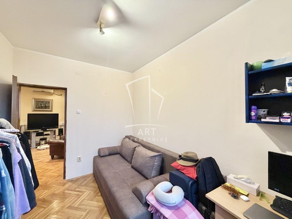 Stan na prodaju u Beogradu, Zvezdara, dvoiposoban, 62m2, cena 163000 evra