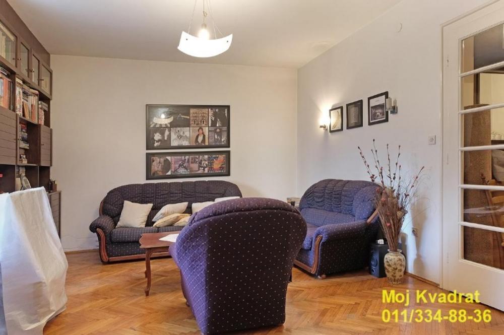 Stan na prodaju u Beogradu, Cvetni trg, dvosoban, 62m2, cena 260000 evra