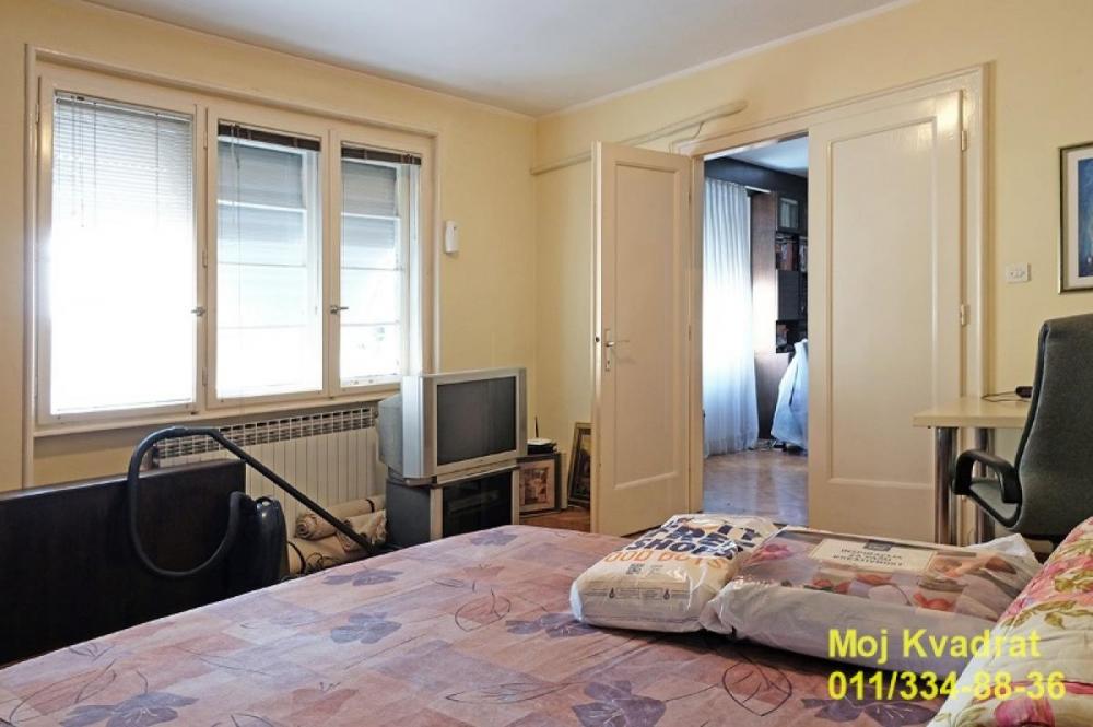 Stan na prodaju u Beogradu, Cvetni trg, dvosoban, 62m2, cena 260000 evra